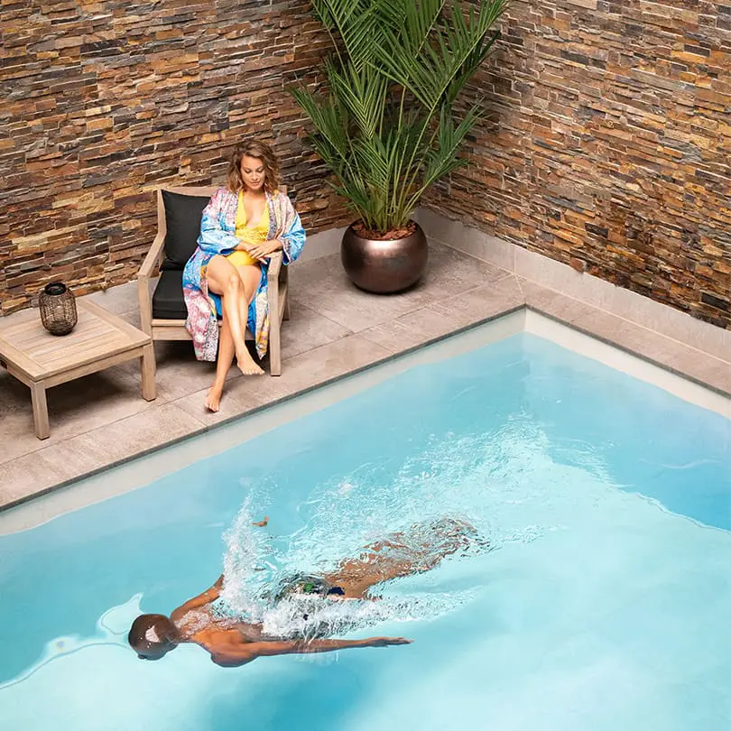 art'otel Amsterdam Pool with models