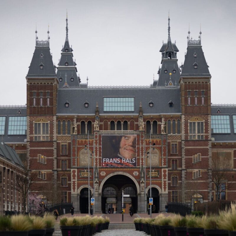 Exterior shot of the Rijksmuseum in Amsterdam