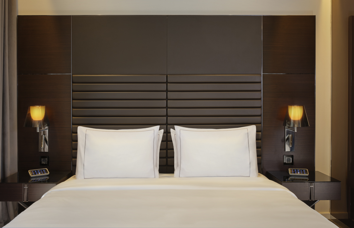 art'otel Zagreb art king room